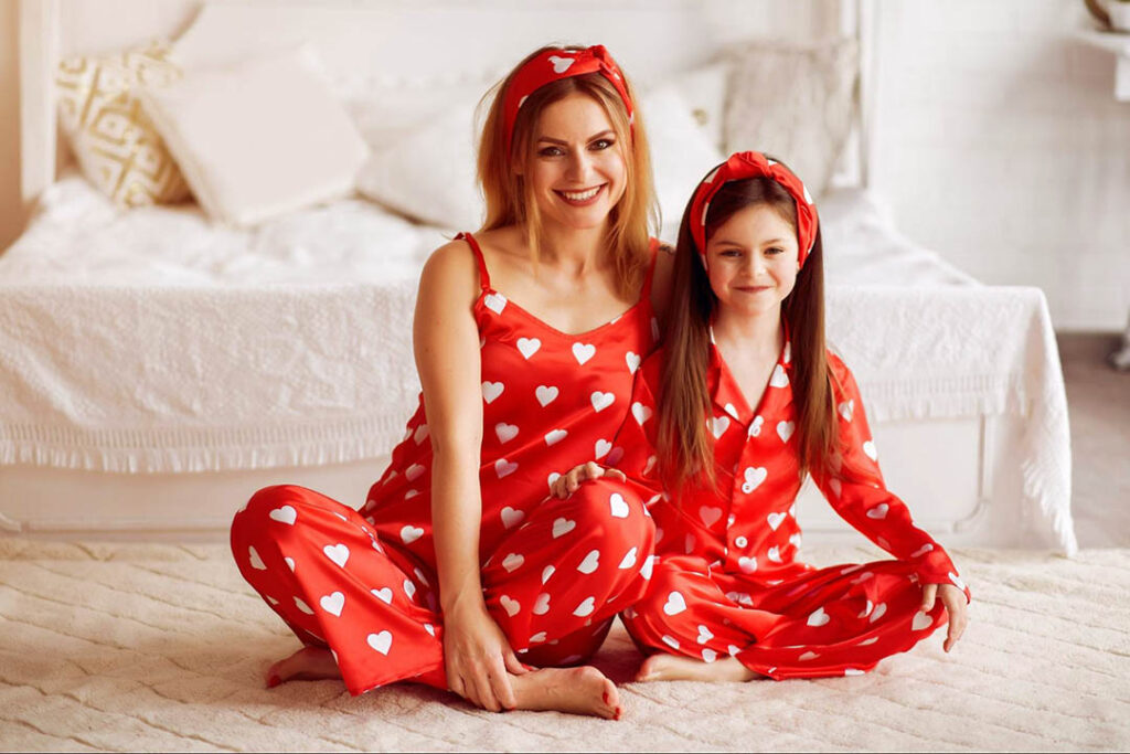 how to choose christmas pajamas for kids
