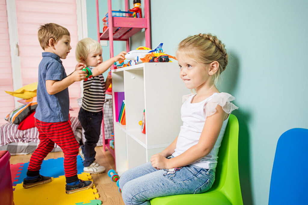 how to label kids clothes for daycare